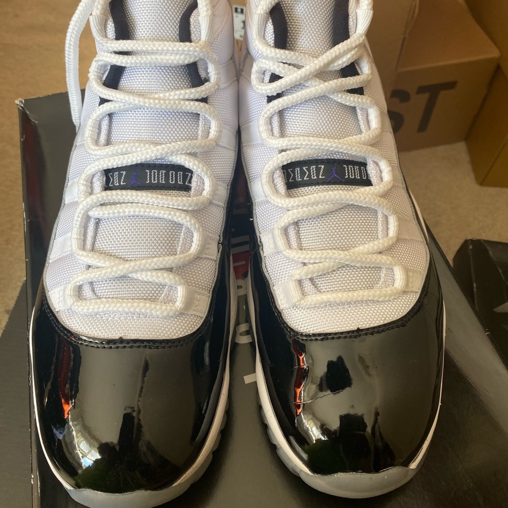 Air Jordan 11 size 10.5.